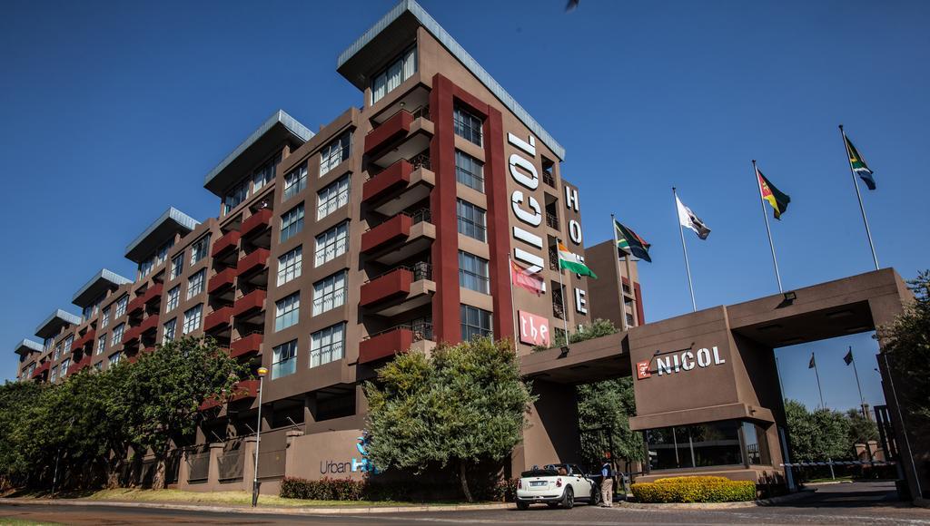 The Nicol Hotel And Apartments โจฮันเนสเบิร์ก ภายนอก รูปภาพ