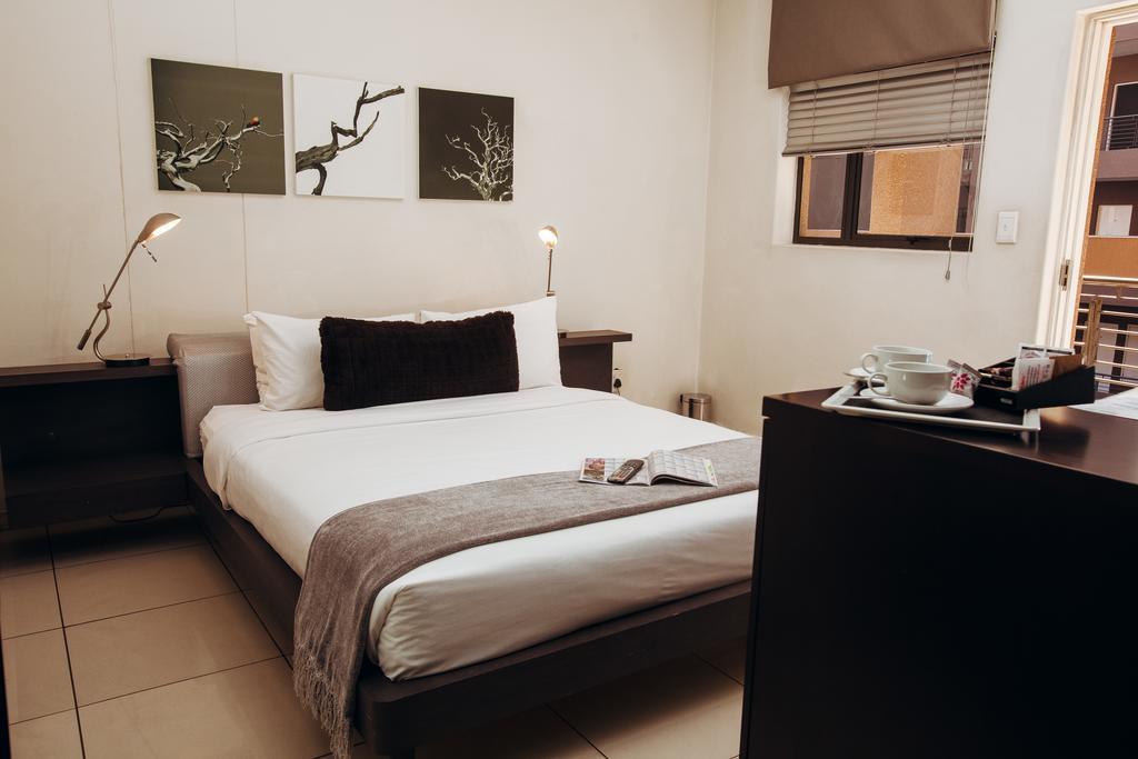 The Nicol Hotel And Apartments โจฮันเนสเบิร์ก ภายนอก รูปภาพ