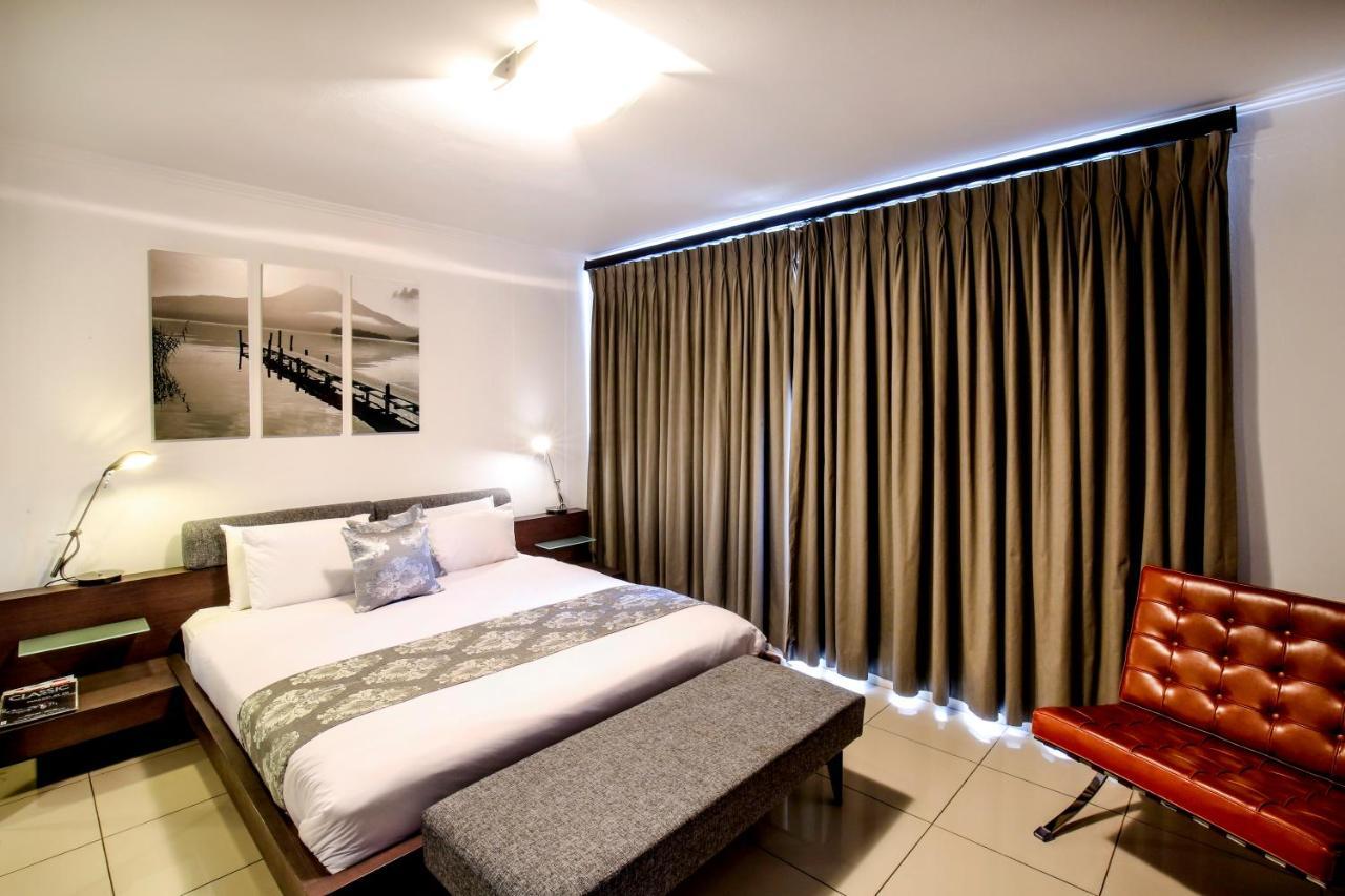 The Nicol Hotel And Apartments โจฮันเนสเบิร์ก ภายนอก รูปภาพ