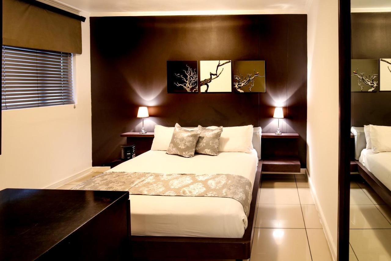 The Nicol Hotel And Apartments โจฮันเนสเบิร์ก ภายนอก รูปภาพ