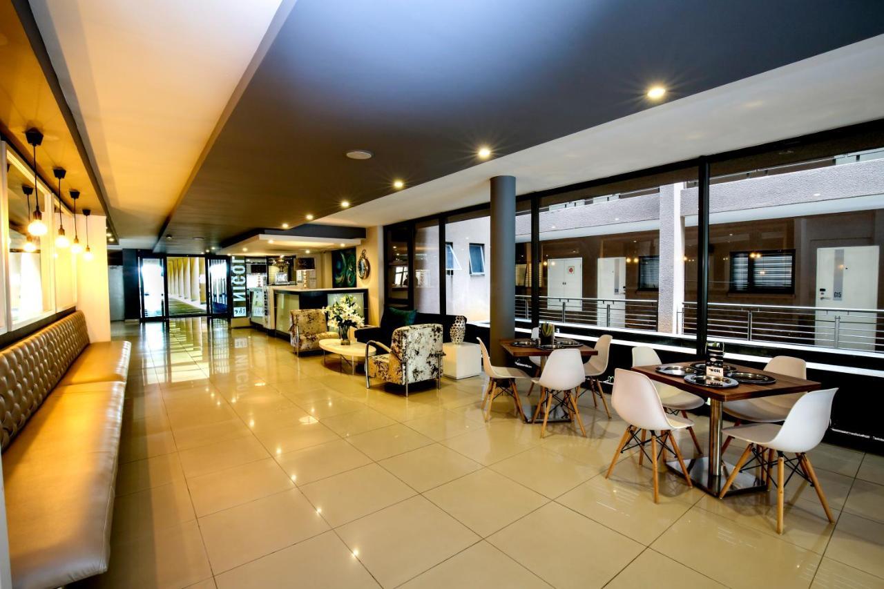 The Nicol Hotel And Apartments โจฮันเนสเบิร์ก ภายนอก รูปภาพ