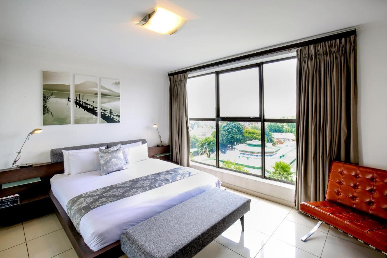 The Nicol Hotel And Apartments โจฮันเนสเบิร์ก ภายนอก รูปภาพ