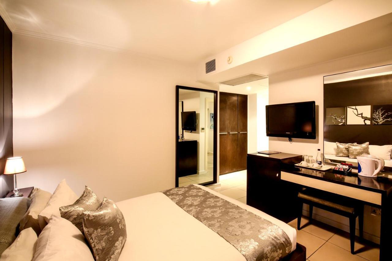 The Nicol Hotel And Apartments โจฮันเนสเบิร์ก ภายนอก รูปภาพ