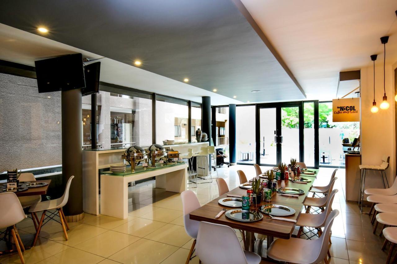 The Nicol Hotel And Apartments โจฮันเนสเบิร์ก ภายนอก รูปภาพ