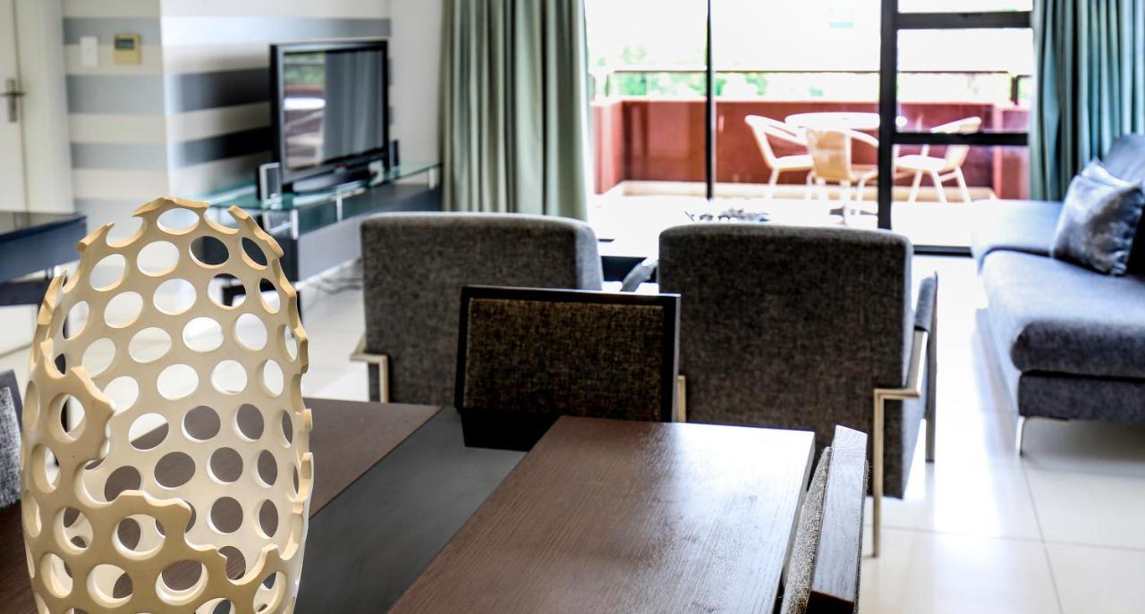 The Nicol Hotel And Apartments โจฮันเนสเบิร์ก ภายนอก รูปภาพ