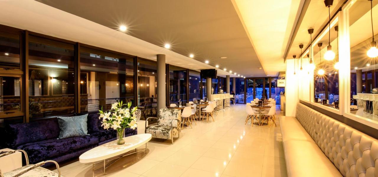 The Nicol Hotel And Apartments โจฮันเนสเบิร์ก ภายนอก รูปภาพ